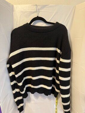 JON & ANNA Contemporary Black White Striped Crewneck Sweater Medium Soft Knit